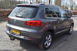 Volkswagen Tiguan 2.0 Tdi Sport&Style 4 Motion 140Pk *Airco/Navi/Stoelverwarming picture 3