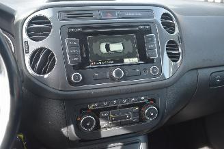 Volkswagen Tiguan 2.0 Tdi Sport&Style 4 Motion 140Pk *Airco/Navi/Stoelverwarming picture 10