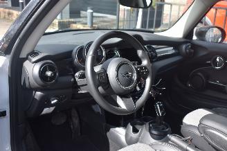 Mini Cooper 1.5 Camden Edition 136Pk *Navi/Clima picture 7