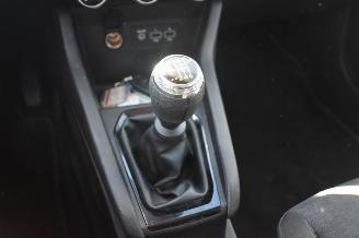 Renault Clio 1.0 Tce 90 Equilibre *Clima/Navi picture 9