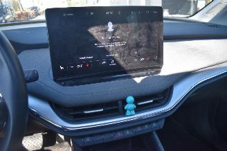 Skoda Enyaq 60Kwh IV 179Pk 3FASE *Navi/Clima/Panorama/Stoelverwarming picture 11