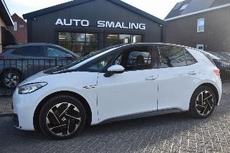 Damaged car Volkswagen ID.3 58Kwh Life Pro 204Pk 3FASE *Navi/Clima/Stoelverwarming 2020/12