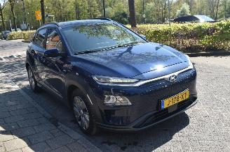 Hyundai Kona 64Kwh Fashion EV 204Pk 100% SOH 3FASE *Navi/Clima/Camera picture 2