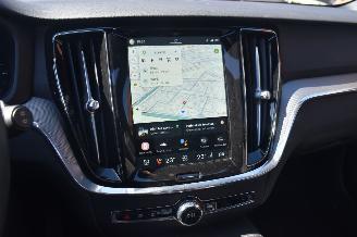 Volvo V-60 2.0 T6 Plug-in Hybrid AWD Plus Dark 253Pk *Navi/Clima/Camera/Panorama/Stoelverwarming picture 10
