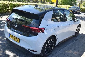 Volkswagen ID.3 58Kwh First 204Pk 3FASE *Navi/Clima picture 3
