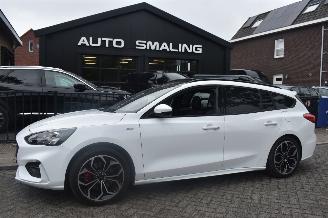 Unfallwagen Ford Focus 1.0 Ecoboost ST Line Hybrid X Business 155Pk *Navi/Clima/Camera/Panorama/Stoelverwarming 2021/10