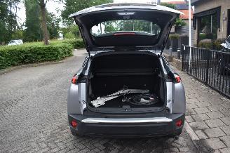 Peugeot e-2008 50Kwh EV Allure 136Pk 3 Fase SOH 96% *Navi/Clima/Camera/Stoelverwarming picture 17