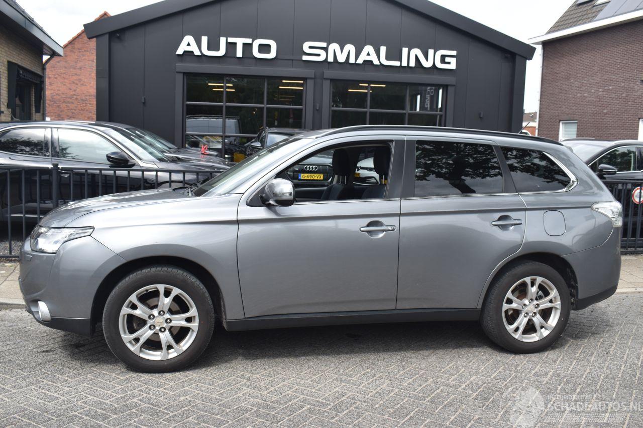 Mitsubishi Outlander 2.0 Intense+ 150Pk 2WD 7 personen *Navi/Clima/Camera