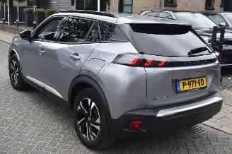 Peugeot e-2008 50Kwh Allure Pack 50Kwh 3FASE *Navi/Clima/Camera picture 4