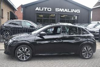 Voiture accidenté Peugeot 208 1.2 GT Puretech 101Pk *Navi/Clima/Camera 2023/1