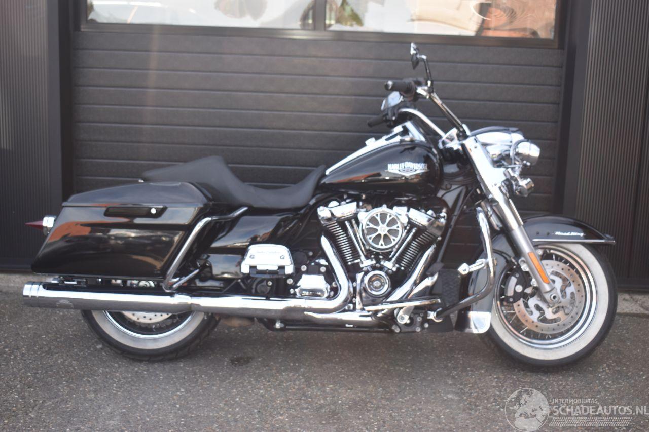 Harley-Davidson  TOUR 107 Road King Class 90Pk