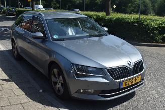 Skoda Superb 1.6 Tdi Ambition Business 120Pk *Clima/Navi picture 2
