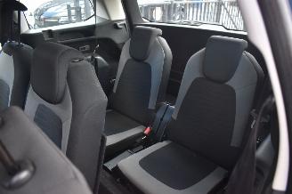 Citroën Grand C4 Picasso 1.6 Bluehdi business 120Pk 7 personen *Navi/Clima picture 7