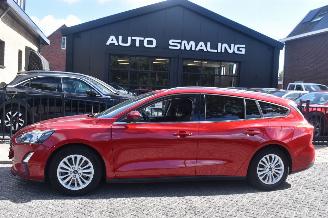Voiture accidenté Ford Focus 1.0 Ecoboost Titanium X Business 125Pk *Navi/Clima/Camera 2020/9