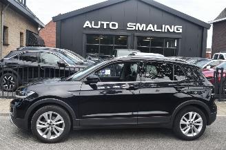 Voiture accidenté Volkswagen T-Cross 1.0 Tsi Style AUT 110Pk  *Naiv/Clima/Camera 2023/1