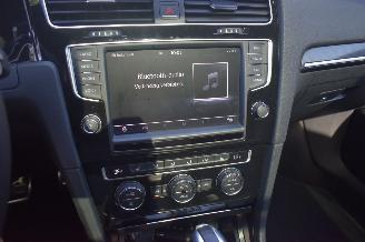 Volkswagen Golf 2.0 TSI R 4 Motion 300Pk *Navi/Clima/Camera/Panorama/Leder/stoelverwarming picture 10