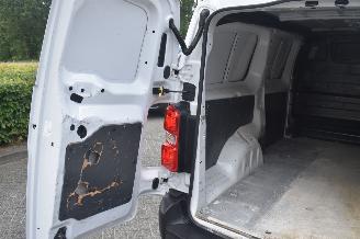 Toyota Proace 1.5 D-4D 102Pk Live Long L3 *Airco/Navi picture 22