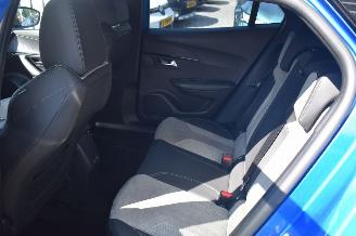 Peugeot e-2008 50Kwh EV GT Pack 136Pk 3Fase *Navi/Clima/Camera/Stoelverwarming picture 6