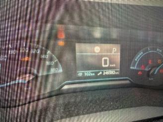 Peugeot e-208 50Kwh EV Allure 136Pk *Navi/Clima picture 8