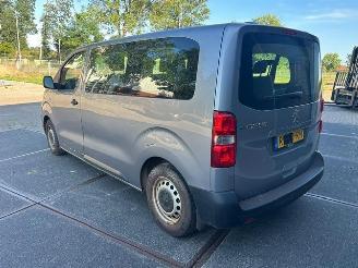 Peugeot Expert 50Kwh Standard 9 personen 136Pk *Navi/Airco picture 4