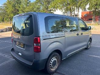 Peugeot Expert 50Kwh Standard 9 personen 136Pk *Navi/Airco picture 3