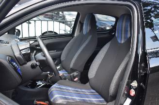 Peugeot 108 1.0 e-VTI Allure 72Pk *Navi/Clima/Camera picture 5