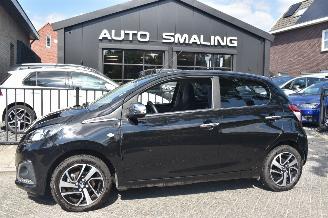 Vaurioauto  passenger cars Peugeot 108 1.0 e-VTI Allure 72Pk *Navi/Clima/Camera 2020/3
