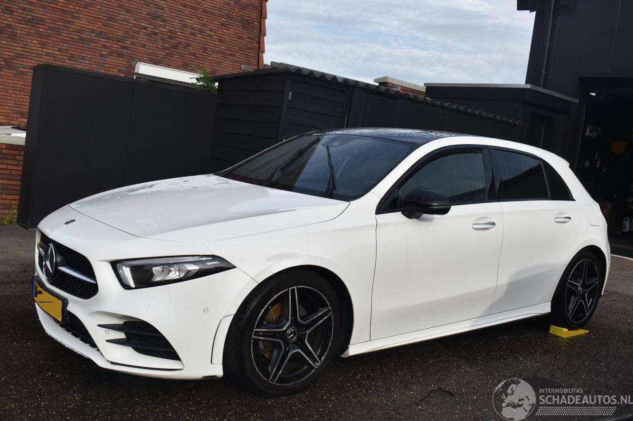 Mercedes A-klasse 180 Premium Plus 136Pk *Navi/Clima/Stoelverwarming/Panorama