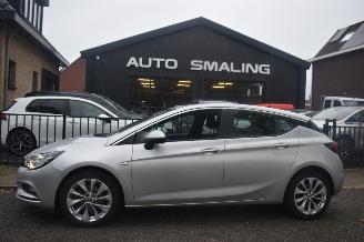 Schadeauto Opel Astra 1.6 CDTI Business+ 110Pk *Navi/Airco/Camera 2016/11
