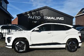 Coche accidentado Hyundai Kona 64.8 Comfort Smart 204Pk 3Fase 100% Soh *Navi/Clima/Camera/Stoelverwarming 2025/7