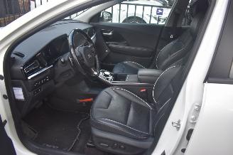 Kia Niro 64Kwh Executiveline 204Pk 3Fase *Navi/Clima/Camera/Leder picture 5