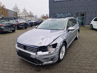 Volkswagen Passat GTE HYBRIDE / SPORTLEER / PANORAMA picture 14