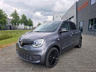 škoda osobní automobily Renault Twingo Z.E. R80 Urban Night Camera / Navigatie / Airco ECC / Park.sensoren / 16\" LMV 2022/12
