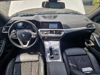 BMW 3-serie 2.0LTr 115KW AUTOM / SPORTLEER / HEAD UPP / ZWARTE HEMEL picture 20