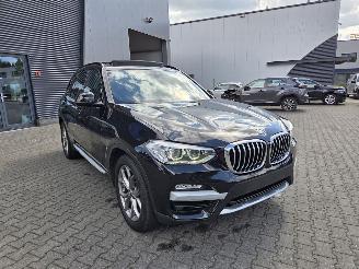 BMW X3 X-LINE / HEAD UP / PANO DAK picture 12