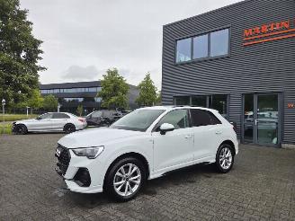 Audi Q3 1.5 TSi 110KW AUTOMAAT / S-LINE picture 2