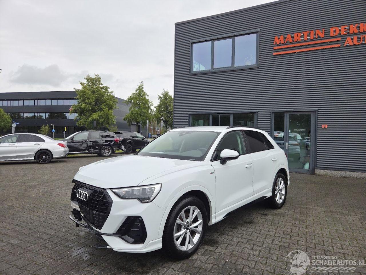 Audi Q3 1.5 TSi 110KW AUTOMAAT / S-LINE