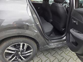 Peugeot 208 74kw STYLE  20DKM picture 13