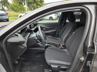 Peugeot 208 74kw STYLE  20DKM picture 17