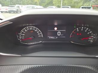 Peugeot 208 74kw STYLE  20DKM picture 20
