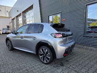 Peugeot 208 GT-LINE 74kw / CAMERA / NAVI / 44dkm picture 3