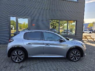 Peugeot 208 GT-LINE 74kw / CAMERA / NAVI / 44dkm picture 8