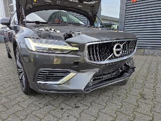 Volvo V-60 T6 Recharge 186KW HYBR picture 9
