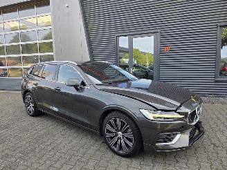 Volvo V-60 T6 Recharge 186KW HYBR picture 2