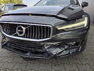 Volvo V-60 T6 Recharge 186KW HYBR picture 10