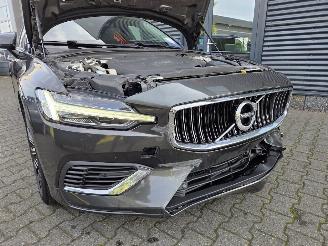 Volvo V-60 T6 Recharge 186KW HYBR picture 4