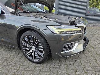 Volvo V-60 T6 Recharge 186KW HYBR picture 3