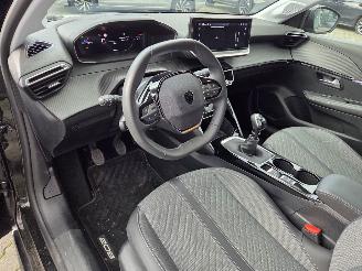 Peugeot 208 74KW / NAVI / 11.DKM picture 17