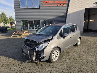 Auto incidentate Opel Meriva 1.4-T AUTOM / 52dkm 2015/7