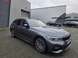 BMW 2500...3.3 330e HYBR /M-SPORT / HARM KARDON / HEAD UPP picture 2